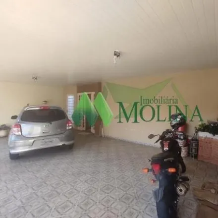 Buy this 3 bed house on Rua La Salle in Vila Nova Botucatu, Botucatu - SP