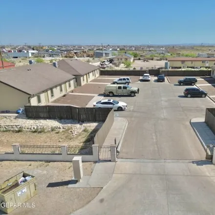Buy this studio house on 13626 Bachimba Drive in El Paso County, TX 79928