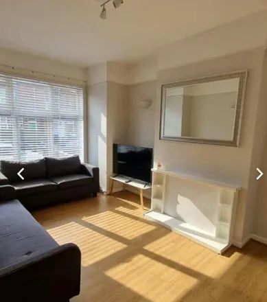 Rent this 5 bed townhouse on 120-168 Ash Road in Leeds, LS6 3EZ