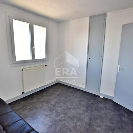 Image 5 - Lotissement Edgar Quinet, 42300 Roanne, France - Apartment for rent