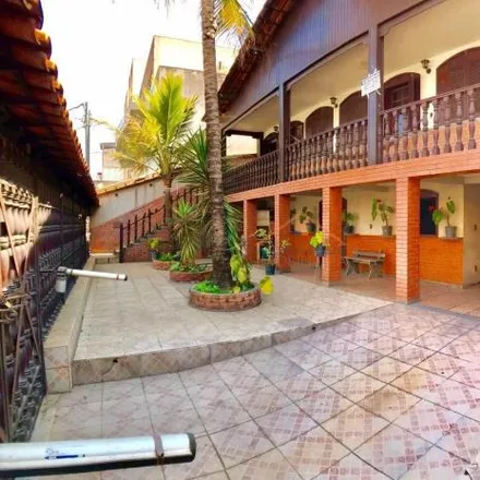 Buy this 6 bed house on Rua Alemanha in Eldorado, Contagem - MG