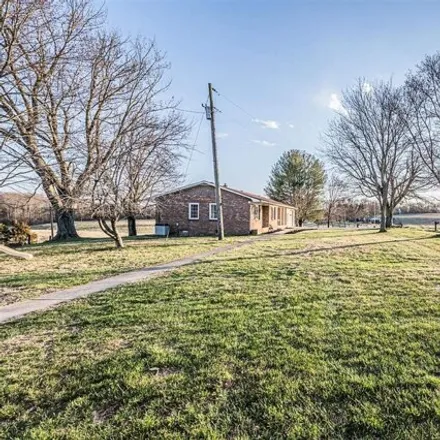 Image 6 - 916 Stringtown Flippin Road, Mount Hermon, Monroe County, KY 42167, USA - House for sale