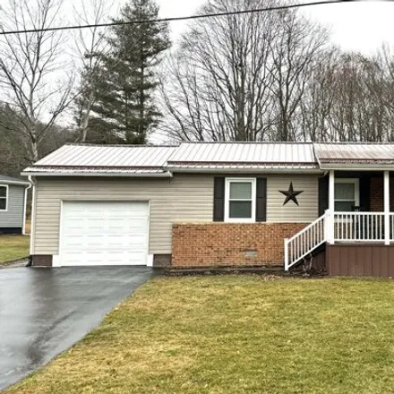 Buy this 4 bed house on 281 Stadium Drive in Rupert, Greenbrier County