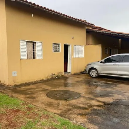 Buy this 2 bed house on Rua Oliveira Cândido in Goiânia - GO, 74391
