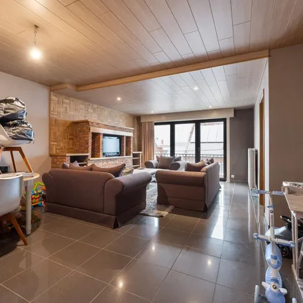 Rent this 3 bed apartment on Molstenstraat 92 in 8780 Oostrozebeke, Belgium