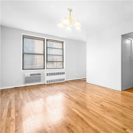Image 6 - 1577 East 17th Street, New York, NY 11230, USA - Condo for sale