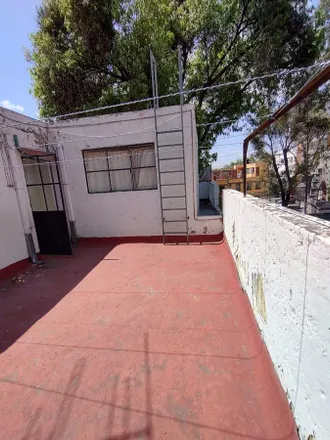 Buy this studio house on Calle Diego Rivera 47 in Coyoacán, Mexico City
