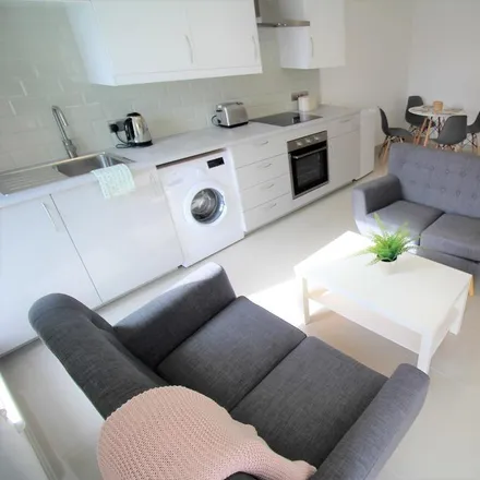 Image 7 - Back Kendal Lane, Leeds, LS3 1AY, United Kingdom - Apartment for rent