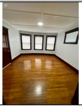Image 1 - 264 Boston Street, Lynn, MA 01904, USA - Apartment for rent