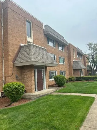 Rent this 2 bed condo on 3815 W 123rd St Apt 201 in Alsip, Illinois