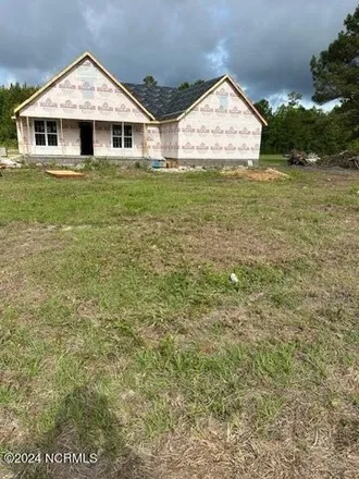 Buy this 3 bed house on Bobby's Drive in Carteret County, NC 28570