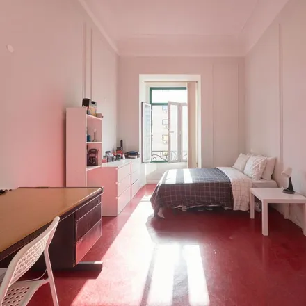 Rent this 21 bed room on Avenida António Serpa