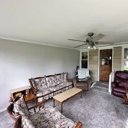 Image 7 - 457 Lockerbie Road, Riley Village, Shelbyville, IN 46176, USA - House for sale