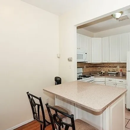 Image 9 - 1832 George Street, New York, NY 11385, USA - Apartment for sale