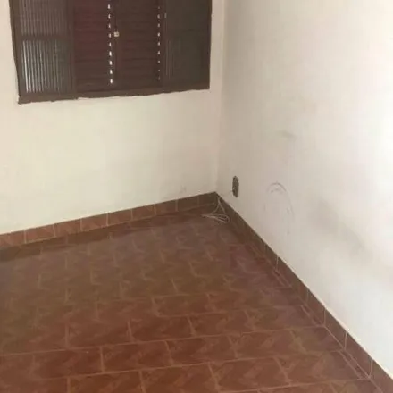 Buy this 2 bed house on Rua Alberto G. Assumpção in Vila Ressaca, Mogi das Cruzes - SP