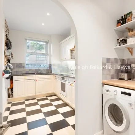 Image 7 - Bridge View Court, 19 Grange Road, London, SE1 3AT, United Kingdom - Apartment for rent