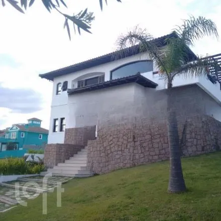 Buy this 5 bed house on Rua Jornalista Manoel Menezes in Itacorubi, Florianópolis - SC