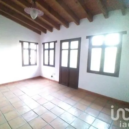 Buy this 5 bed house on Privada Estrella del Norte in Tlaltenango, 62166 Cuernavaca