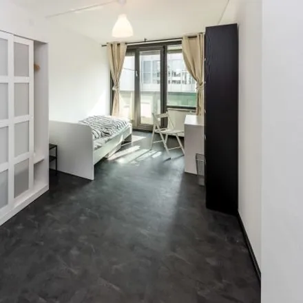 Image 2 - Skyper Carré, Taunusanlage 1, 60329 Frankfurt, Germany - Room for rent