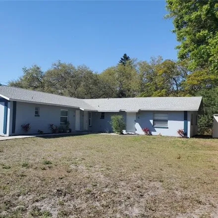 Rent this 2 bed house on 5548 150th Avenue North in South Highpoint, Pinellas County
