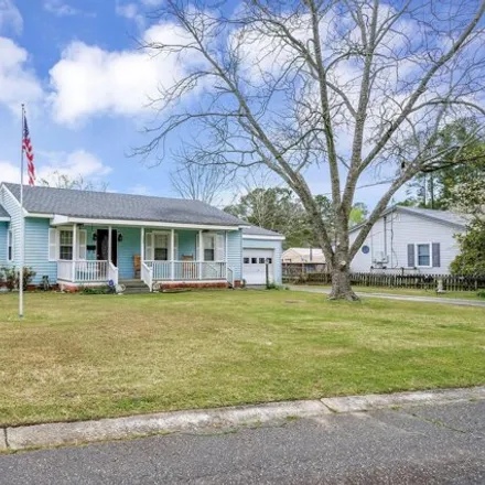 Buy this 3 bed house on 661 North Cumberland Street in Wallace, Duplin County
