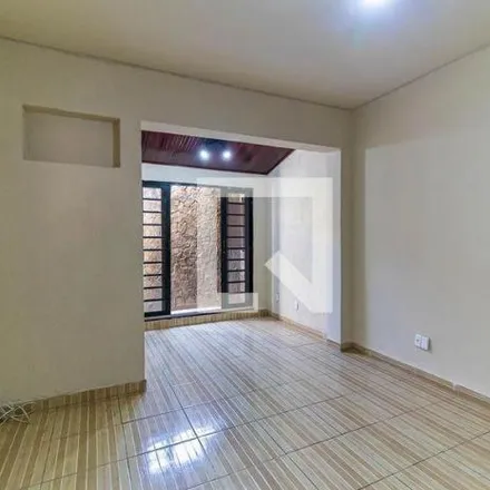 Buy this 2 bed apartment on Rua Duzentos e Sessenta e Seis in Centro, Niterói - RJ