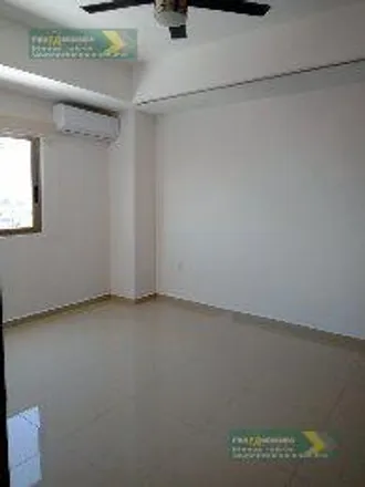 Rent this studio apartment on Avenida Costa de Oro in Costa de Oro, 94299