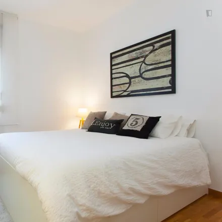 Rent this 3 bed apartment on Passeig de Manuel Girona in 52, 08034 Barcelona