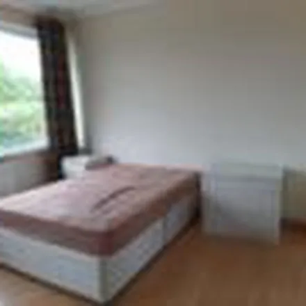 Image 4 - Kennerleigh Road, Cardiff, CF3 4BJ, United Kingdom - Apartment for rent
