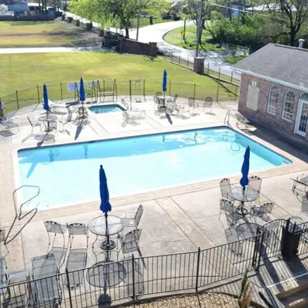 Image 2 - 499 Lakeland Drive, Hot Springs, AR 71913, USA - Condo for sale