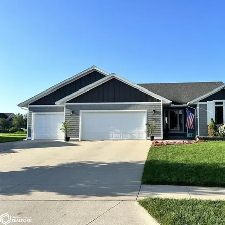 Buy this 4 bed house on 1 Summit Drive in Carroll, IA 51401