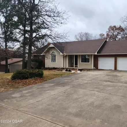 Buy this 5 bed house on 4416 Kentucky Avenue in Dennis Acres, Joplin