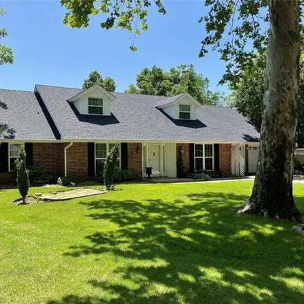 Buy this 4 bed house on 2 Bingham Place in Norman, OK 73072