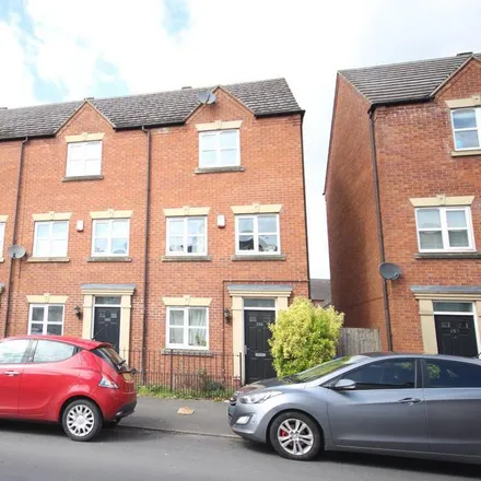 Rent this 3 bed house on Dallow Street in Burton-on-Trent, DE14 2PB