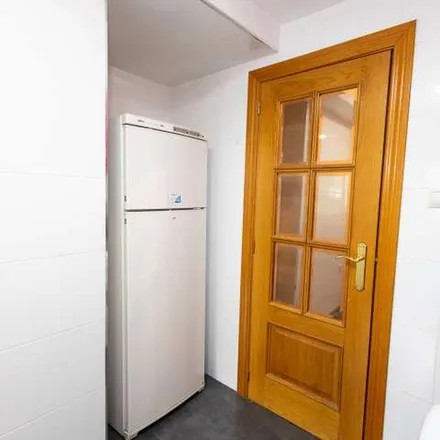 Image 8 - Carrer de Campoamor, 73, 46022 Valencia, Spain - Apartment for rent