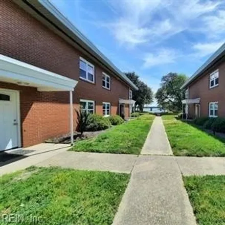 Image 1 - 1001 Little Bay Avenue, Norfolk, VA 23503, USA - Apartment for rent