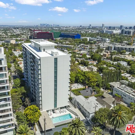 Rent this 2 bed condo on Doheny Plaza in 818 North Doheny Drive, West Hollywood