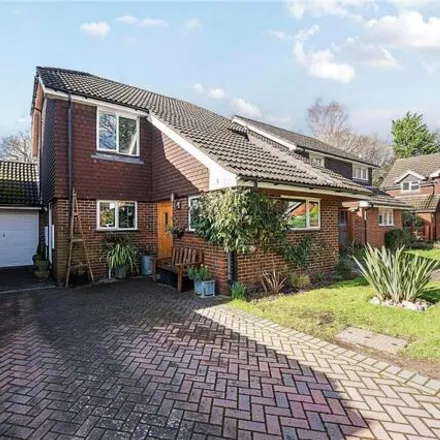 Buy this 3 bed house on 17 Limmer Close in Barkham, RG41 4SS