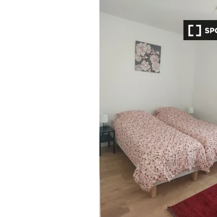 Rent this 3 bed apartment on 116 Avenue de Paris in 94300 Vincennes, France