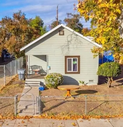 Buy this 2 bed house on 2213 East Clay Avenue in Fresno, CA 93701