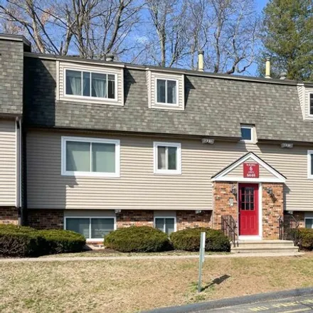 Buy this 2 bed condo on 1-78 Evergreene Road in Wallingford, CT 06492