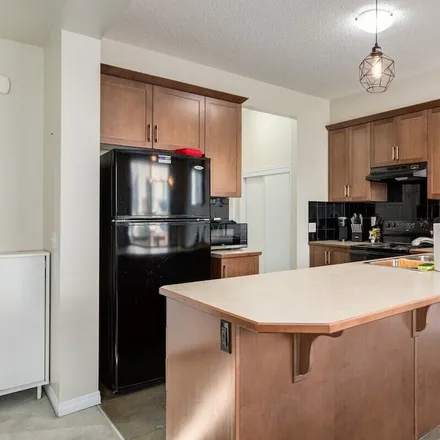 Image 3 - Airdrie, AB T4B 0T8, Canada - House for rent