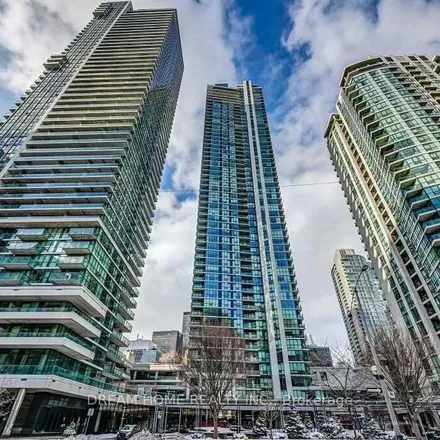 Rent this 1 bed apartment on Pinnacle Centre in Lake Shore Boulevard West, Old Toronto