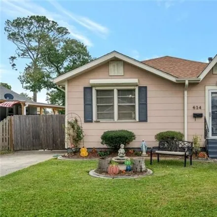 Buy this 4 bed house on 614 Mac Arthur Avenue in Harvey, Jefferson Parish