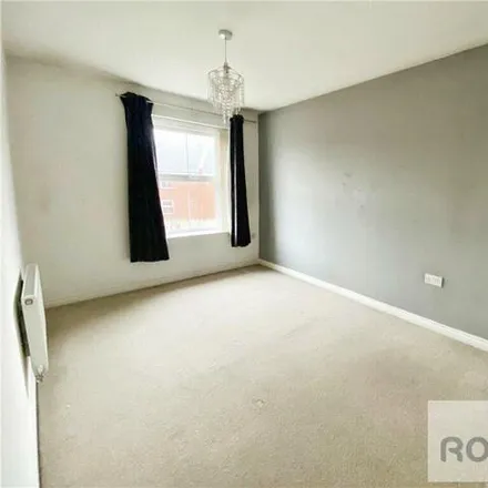 Image 6 - Melstock Road, Swindon, SN25 1AB, United Kingdom - Townhouse for sale