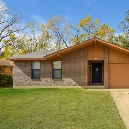 Rent this 3 bed house on 810 Branchwood Drive in Norman, OK 73072