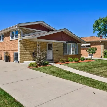 Buy this 3 bed house on 10754 Lawler Avenue in Oak Lawn, IL 60453