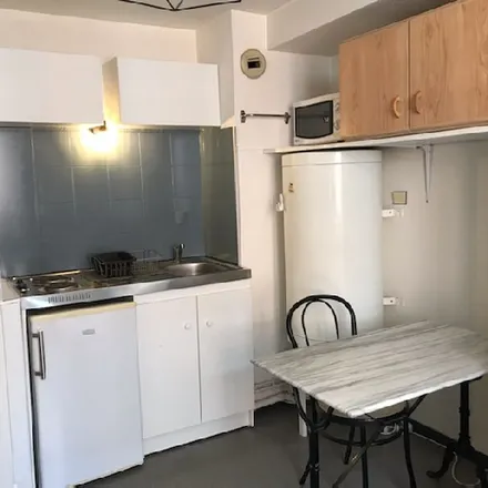 Rent this studio apartment on 22 Rue des Sept Troubadours in 31000 Toulouse, France