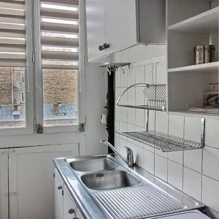 Image 6 - 74 Rue de Sèvres, 75007 Paris, France - Apartment for rent