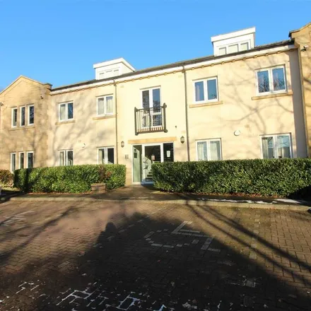 Rent this 2 bed apartment on 99A King Lane in Leeds, LS17 5AX